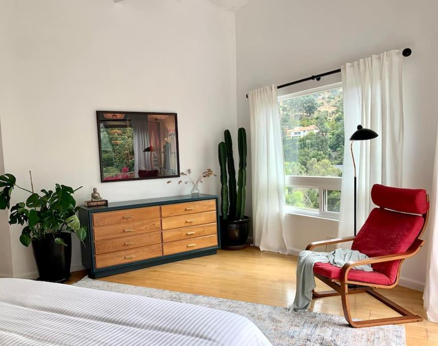 Stunning Hollywood Midcentury Modern-views-best Location! Ferienhaus